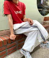 ”Love”簡約薄棉質Tee